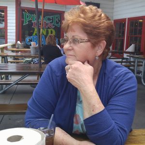 Meet your Posher, Beth